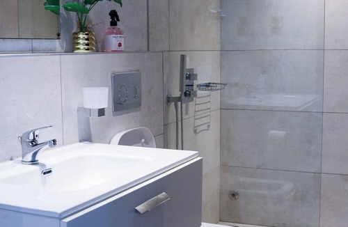 Osu Klottey Apartment | Spacious studio apartment @The SIgnature