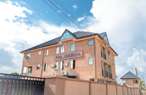 North Legon Hotel | Rosewood Hotel