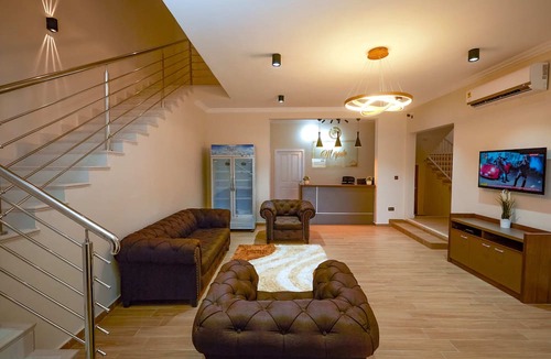 Accra Hotel | Maple Homes