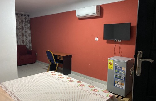 Sunyani Hotel | Thesyl Hotel