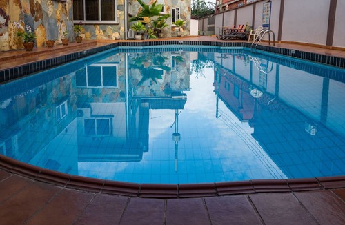Cantonments Hotel | Midindi Hotel