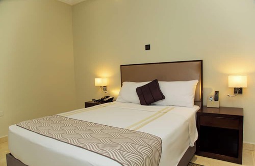 Tesano Hotel | Crystal Palm Hotel
