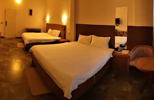 Teshie Hotel | Robinhood Inn