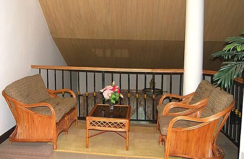 Kwabenyan Hotel | Acacia Lodge, North Legon