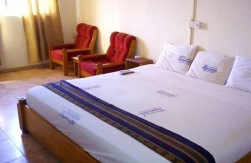 Ashaiman Hotel | Queens Hotel