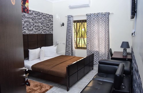 Akosombo House | 3A's Guest House