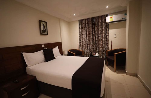 Dzorwulu Hotel | Airport West Hotel