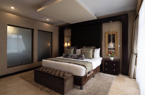 Accra Hotel | Villa Monticello