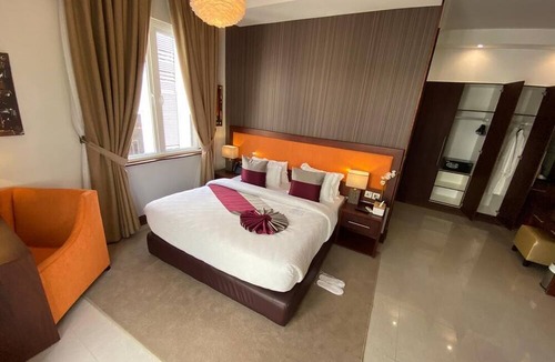 Nkwatia Hotel | Rock City Hotel