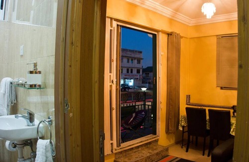 Asylum Down Hotel | Jesiwa B's Little Palace
