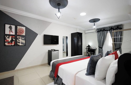 North Ridge Hotel | The Ritzz Exclusive Guest House