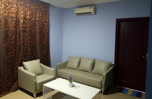 Teshie Hotel | Tropical Nectar Apartment