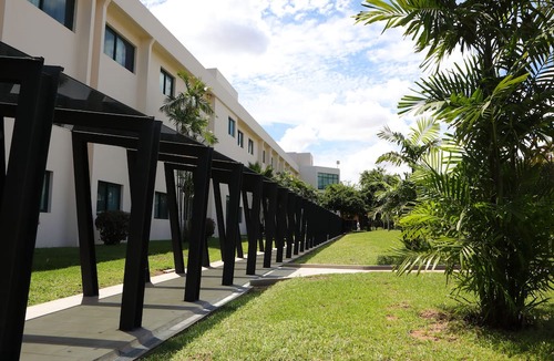 Accra Hotel | Fiesta Royale Hotel