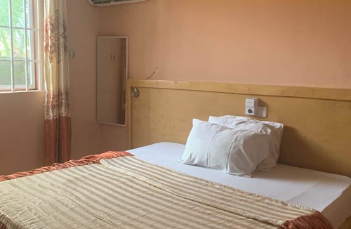 Aburi Bed & Breakfast | HighLander Guest House