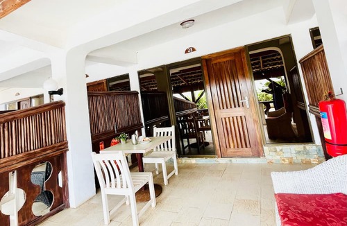 Akyinim Hotel | Veivaag Lodge