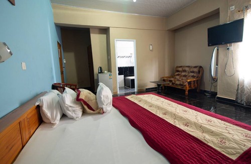 Sunyani Hotel | Glamossay Hotel