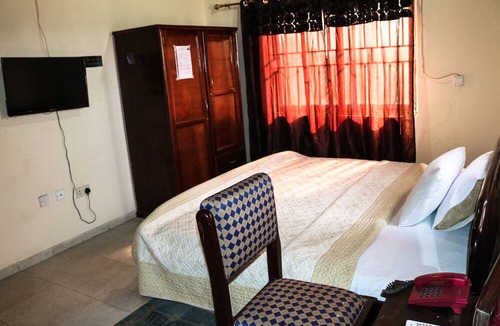 Accra Hotel | Vis-A-Vis Hotel