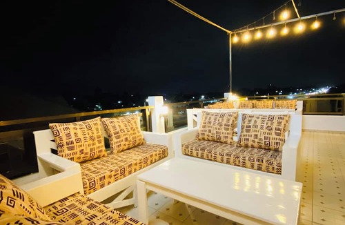 Lome House | Grace Lodge