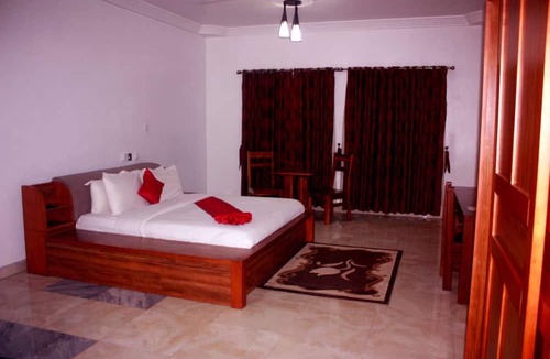 Sekondi-Takoradi Hotel | Ibisa Hotel