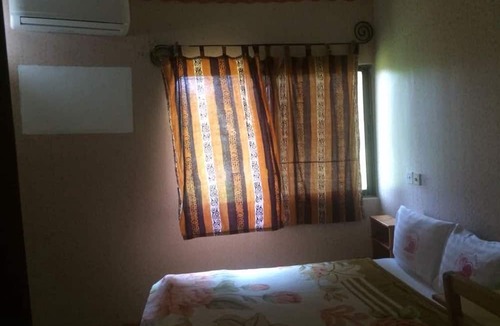 Ampenyi Hotel | Alberta's Palace Beach Resort
