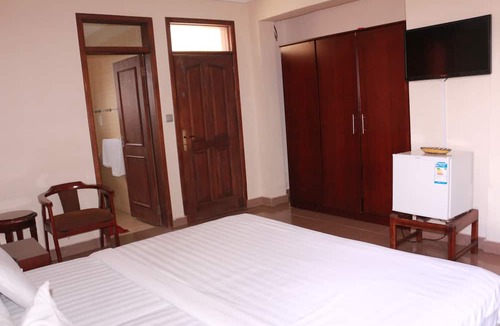 Winneba House | Windy Bay Guest House