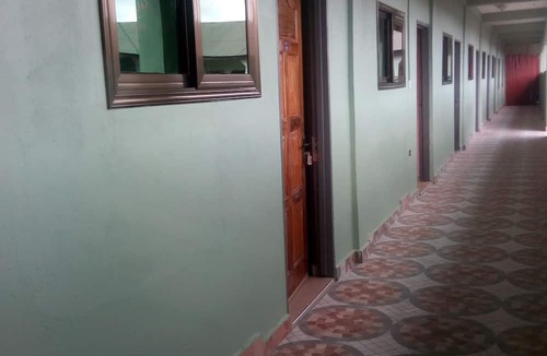 Sunyani Bed & Breakfast | Batavia Lodge