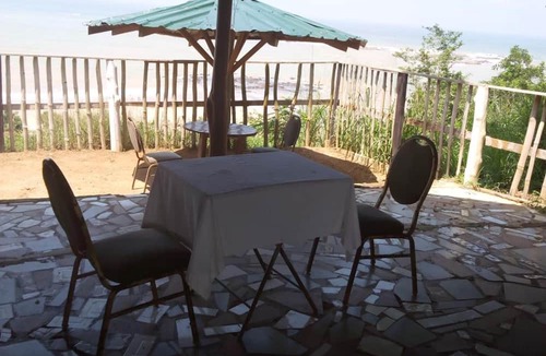 Akyinim Cabin | Abuesi Beach Resort