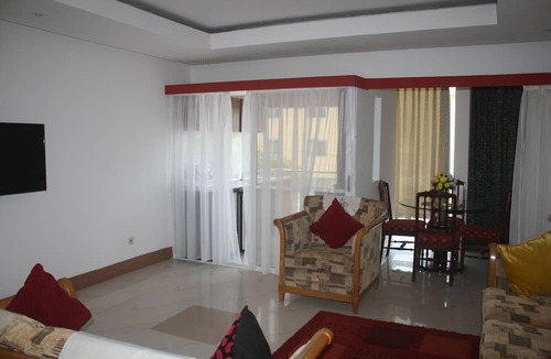 Labadi Hotel | Adwoa Wangara Apartments