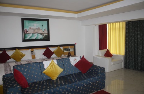 Labadi Hotel | Adwoa Wangara Apartments