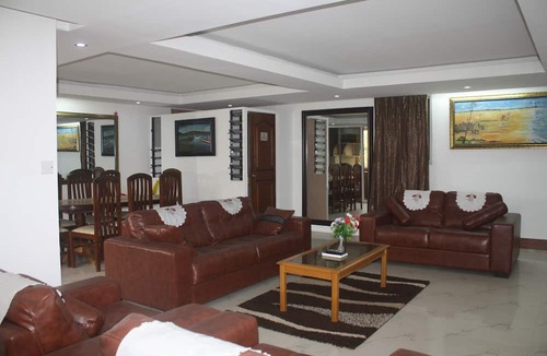 Labadi Hotel | Adwoa Wangara Apartments