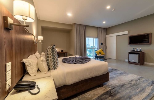 North Ridge Hotel | Central Hotel- Ridge