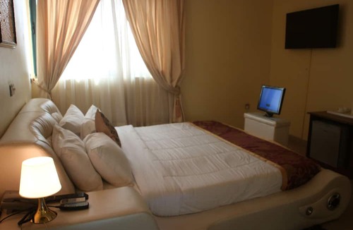 Teshie Hotel | Jobyco Hotel
