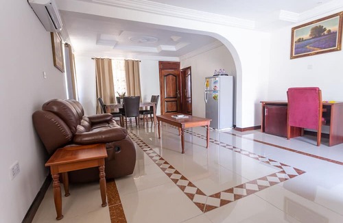Elmina Hotel | Royal Elmount Hotel