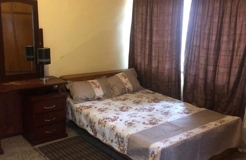 Kumasi House | 3 Bed House Sleeps 6 - Parking, Wifi, Generator