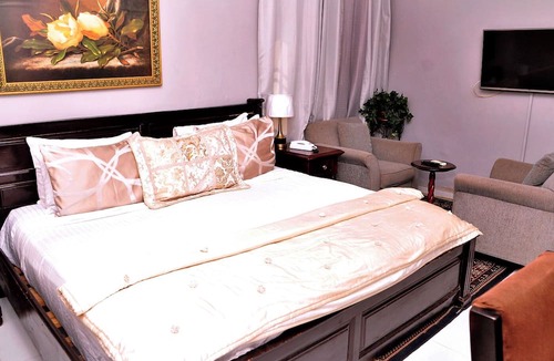 Accra Hotel | The Winford Boutique Hotel Achimota