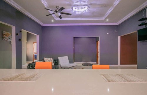 Prampram Villa | Comfy, Cozy Villa Nr 5 Beaches & Seaside-Family & Business GetAway; Stay 4 Cheap