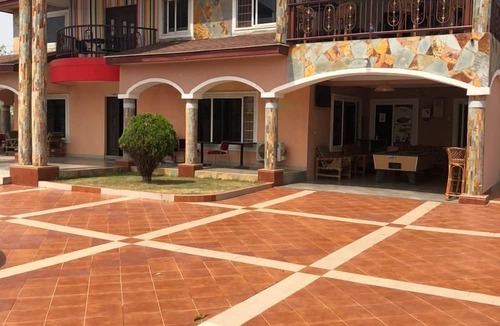 Nungua Hotel | Royal Kamak Hotel