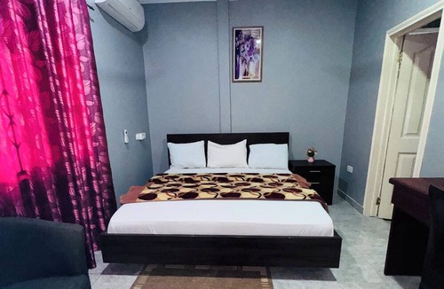 Tema Hotel | Dafika Lodge
