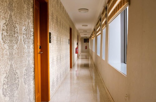 Nungua Hotel | Crismon Hotel