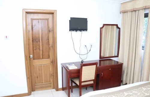 Adenta Hotel | Luxury West Hotel