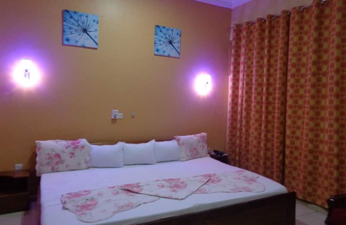 Sekondi-Takoradi Hotel | Queensland Hotel