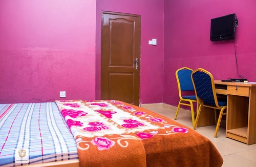 Nungua Central Cabin | Lexis Lodge