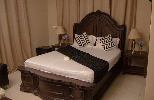 Teshie Hotel | Appiah's Royal Suites