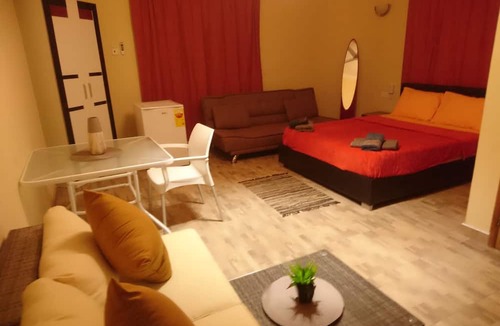 Accra House | The Golden Apple Guest House