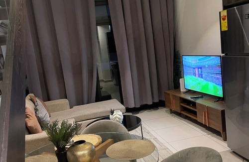 Labadi Apartment | danny's lux home