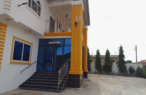 Kasoa House | Casa de royal guest house