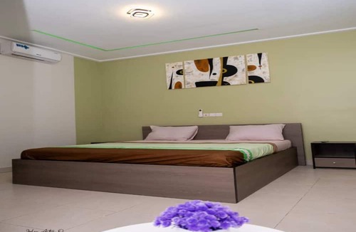 Lome House | Maison Recla