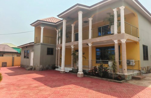 Prampram Hotel | JADA Hotel