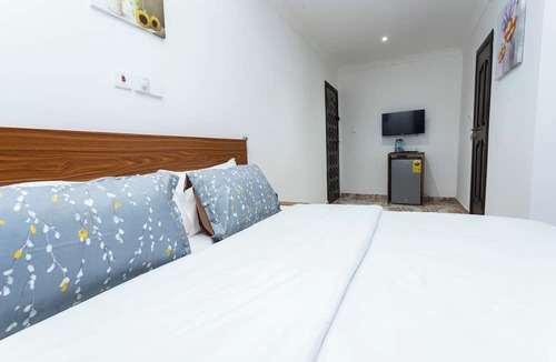 Oyibi House | Wepia Guest House