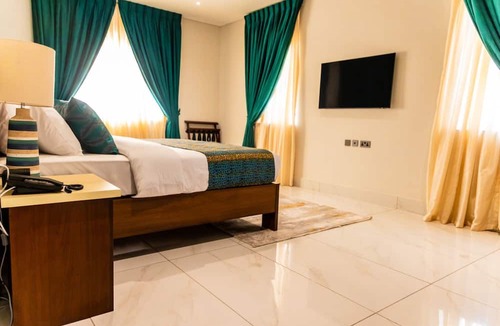 Prampram Resort | BON Hotel Five Seasons Palm Resort